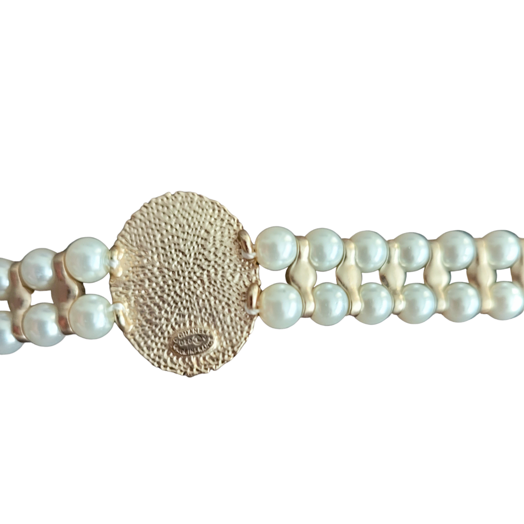 CHANEL Pearl Choker Necklace
